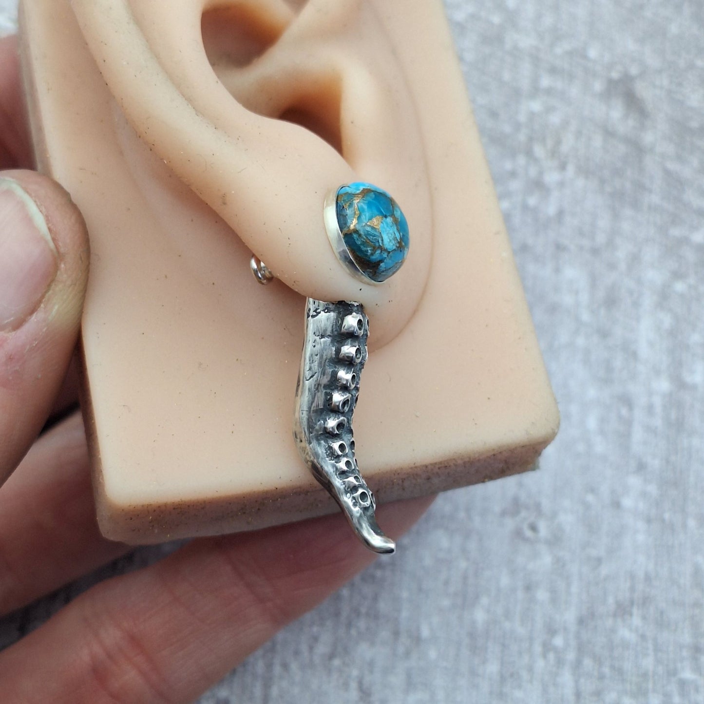 Tentacle Gem Stud