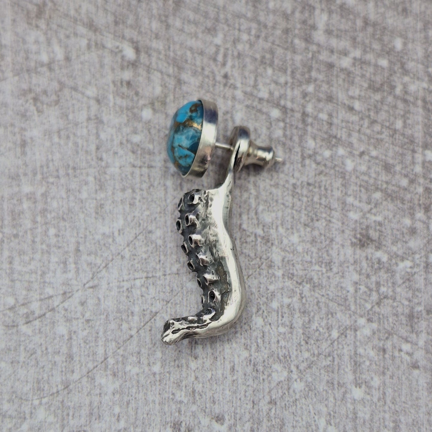 Tentacle Gem Stud