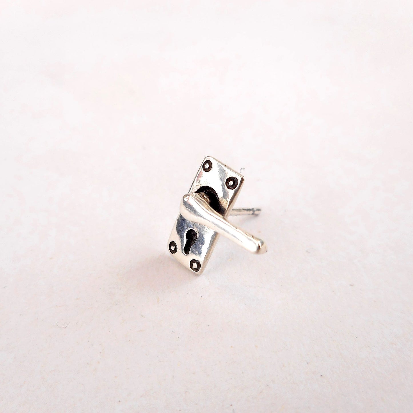 Doorhandle Studs