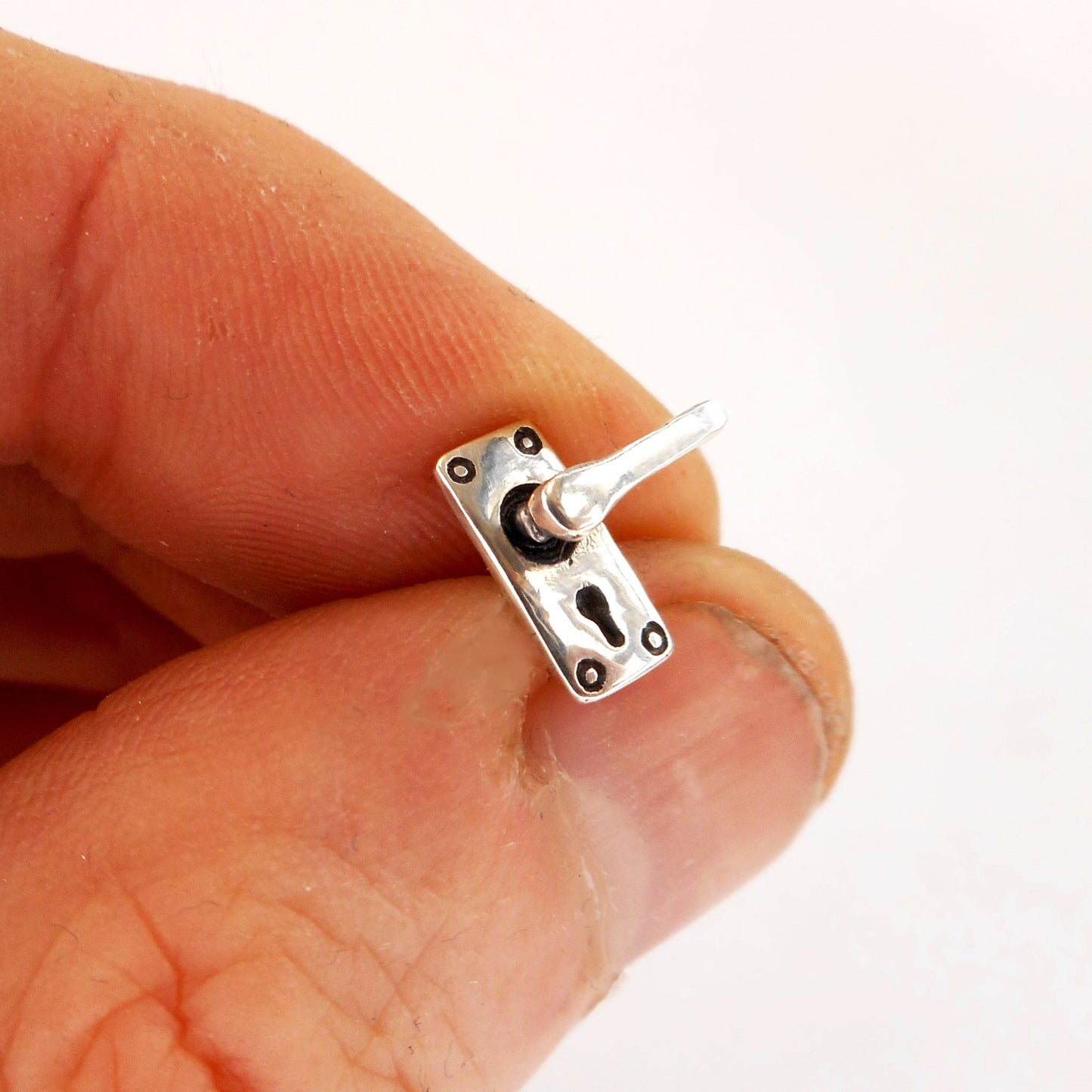 Doorhandle Studs