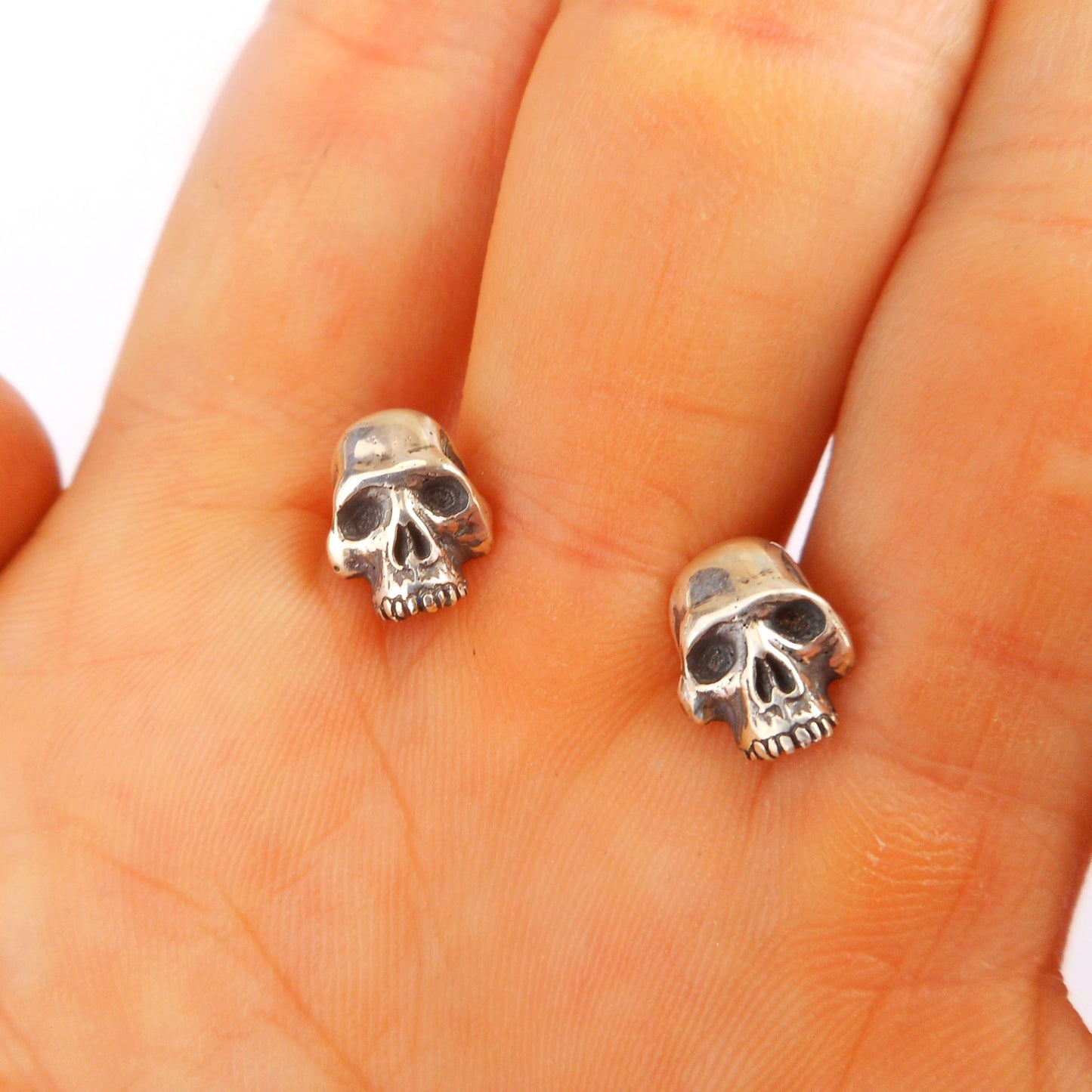 Skull Studs