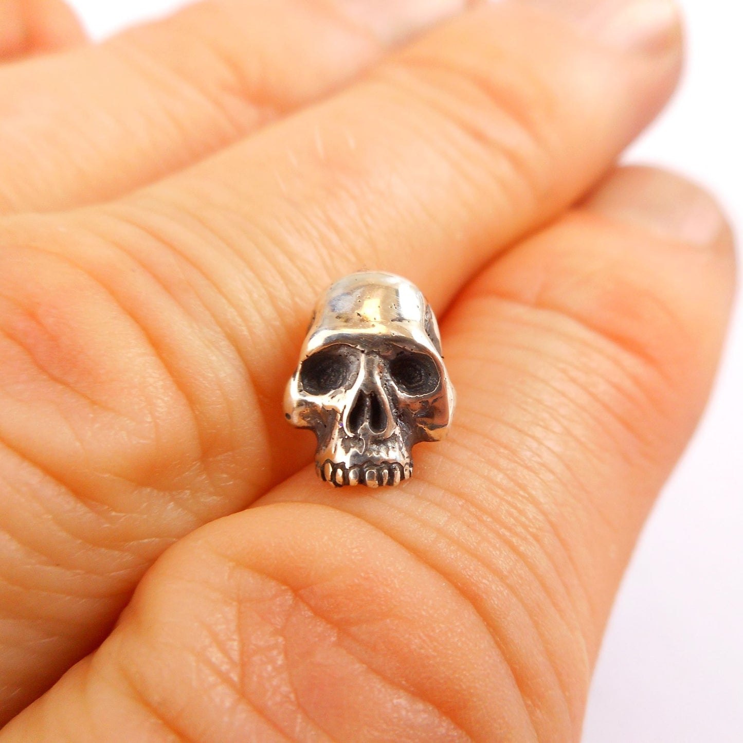 Skull Studs